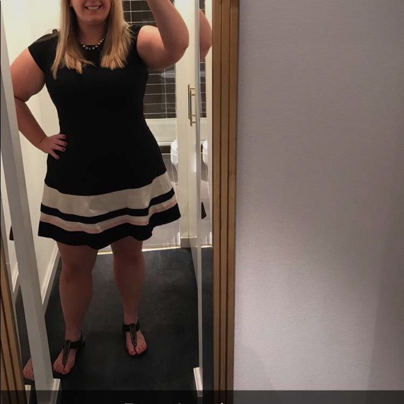 Dresses & Skirts - Cocktail dress
